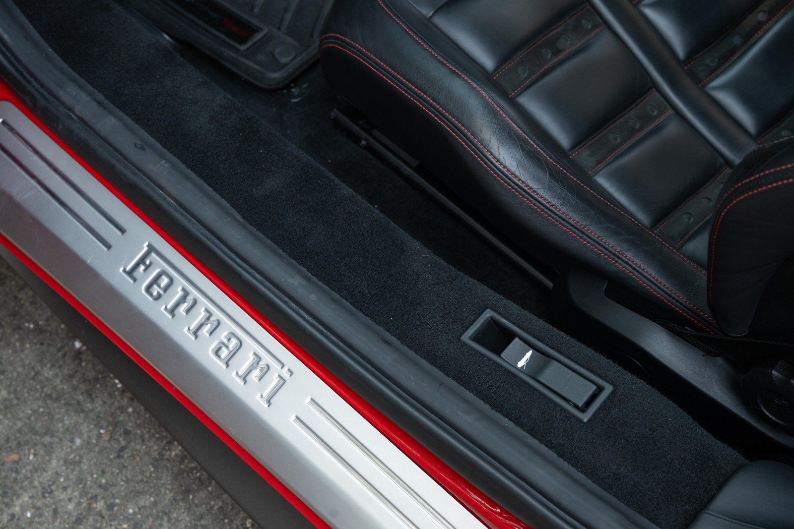 Used 2012 Ferrari 458 Italia Coupe RWD image 27