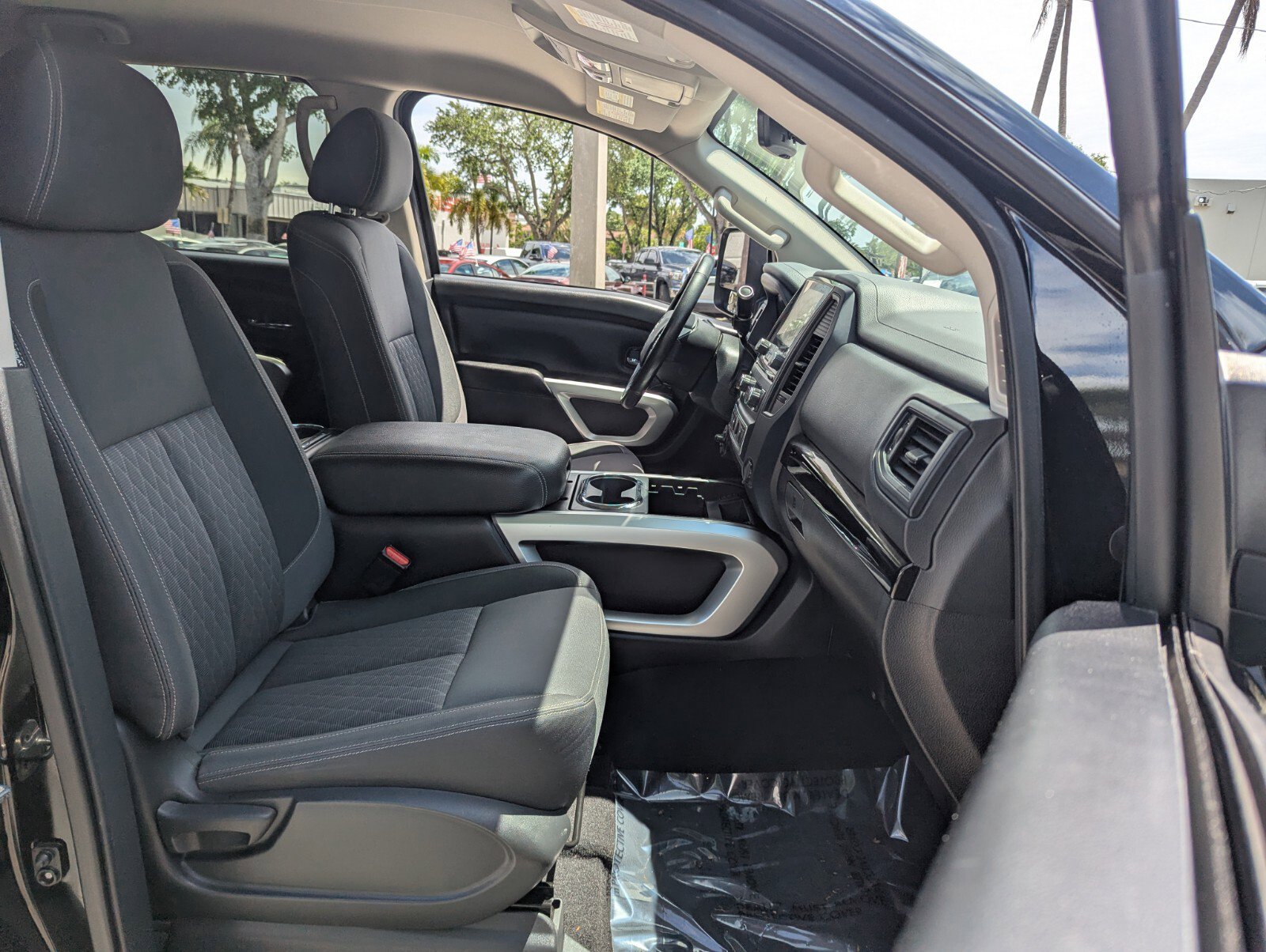 Certified 2023 Nissan Titan SV w/ SV Convenience Package AWD/4WD image 21