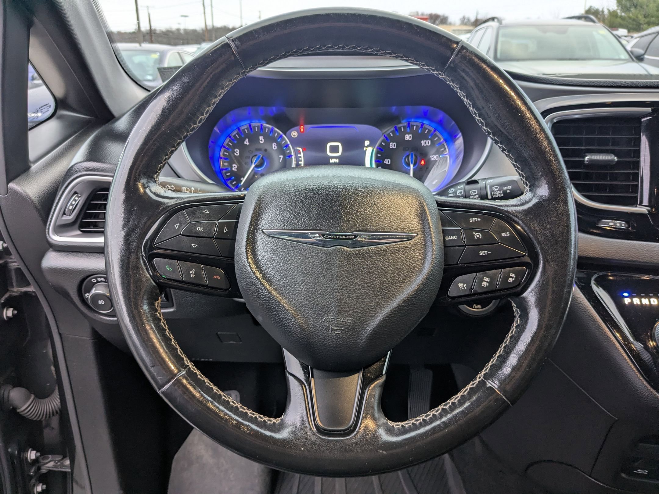 Used 2019 Chrysler Pacifica Touring-L Plus w/ Advanced Safetytec Group image 20