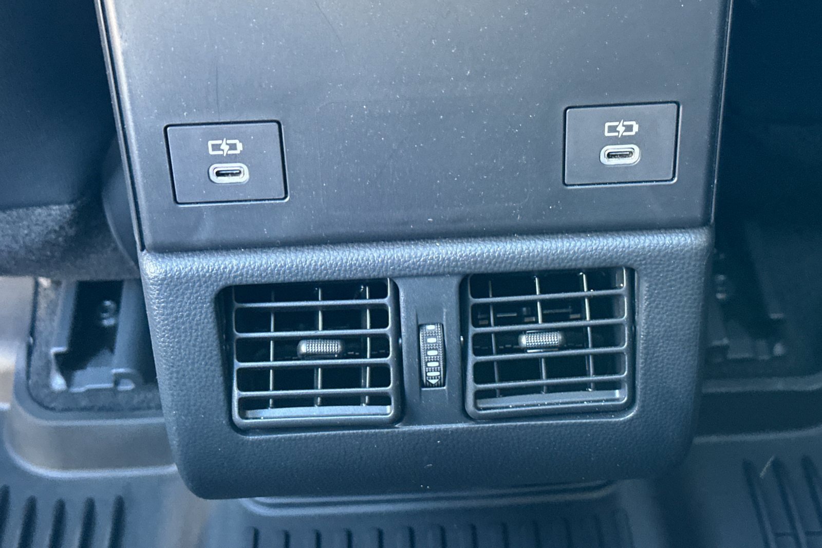 Used 2025 Toyota bZ4X AWD image 15