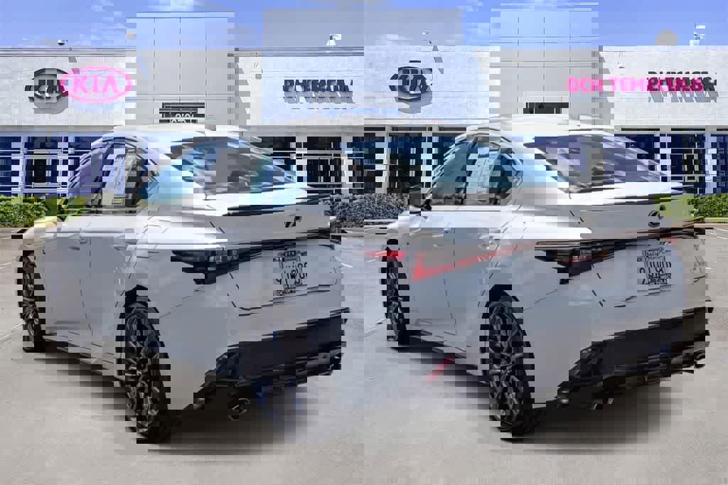 Used 2024 Lexus IS 350 F Sport RWD image 6