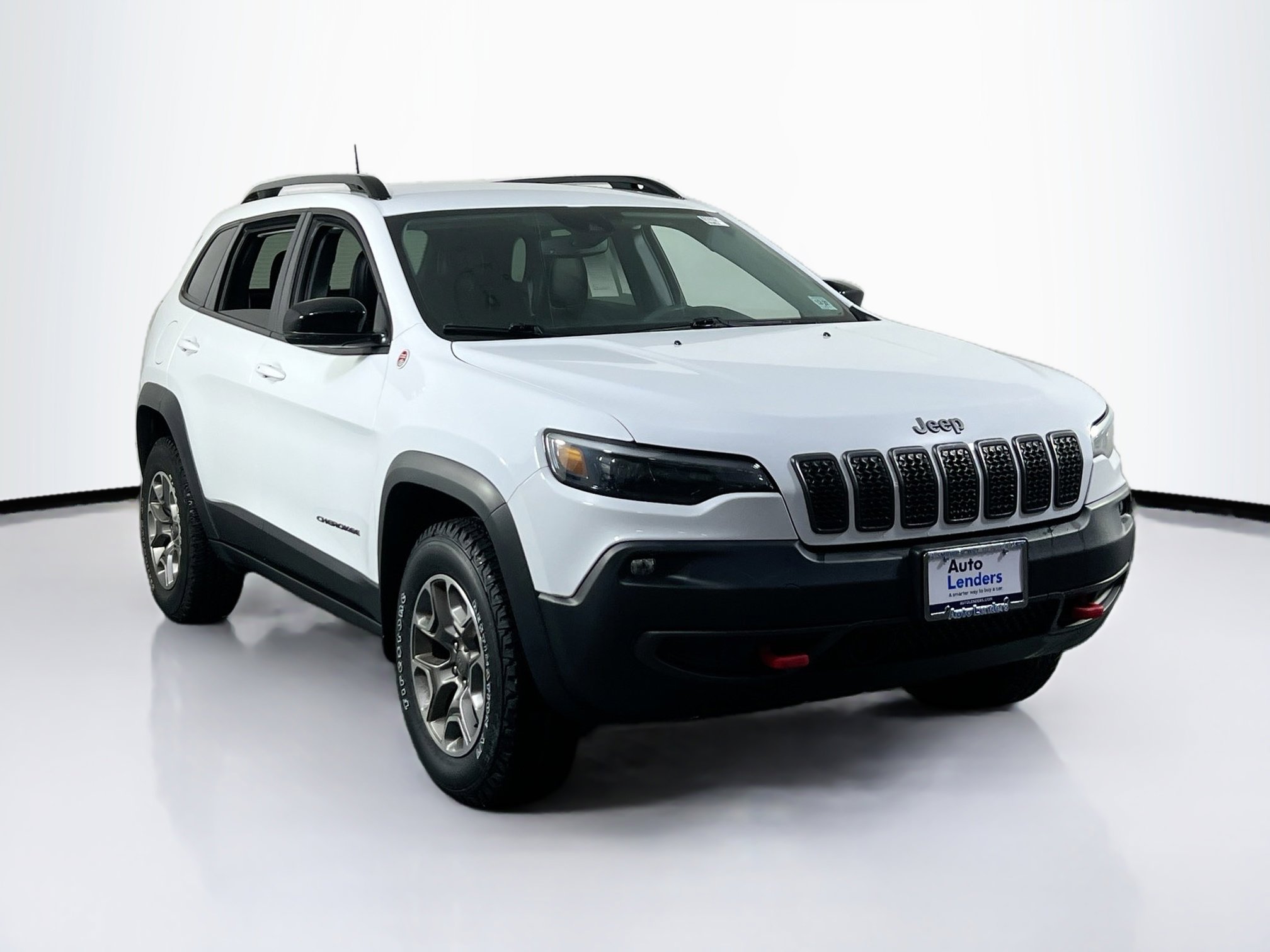 Used 2022 Jeep Cherokee Trailhawk w/ Comfort/Convenience Group AWD/4WD image 3