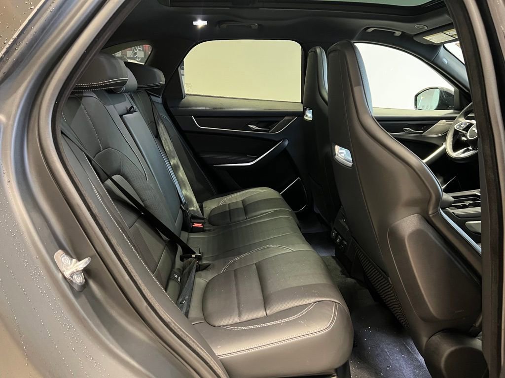 New 2025 Jaguar F-PACE R-Dynamic S image 14