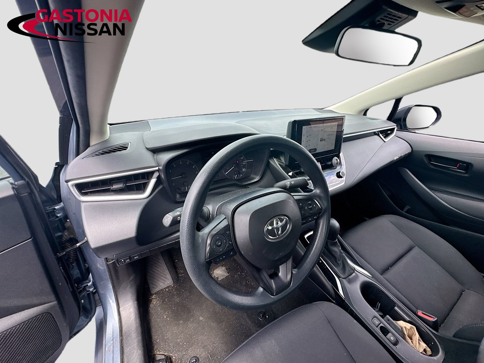 Used 2024 Toyota Corolla LE FWD image 25
