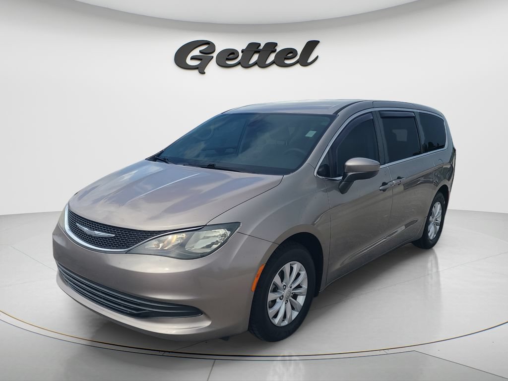 Used 2017 Chrysler Pacifica Touring w/ Tire & Wheel Group