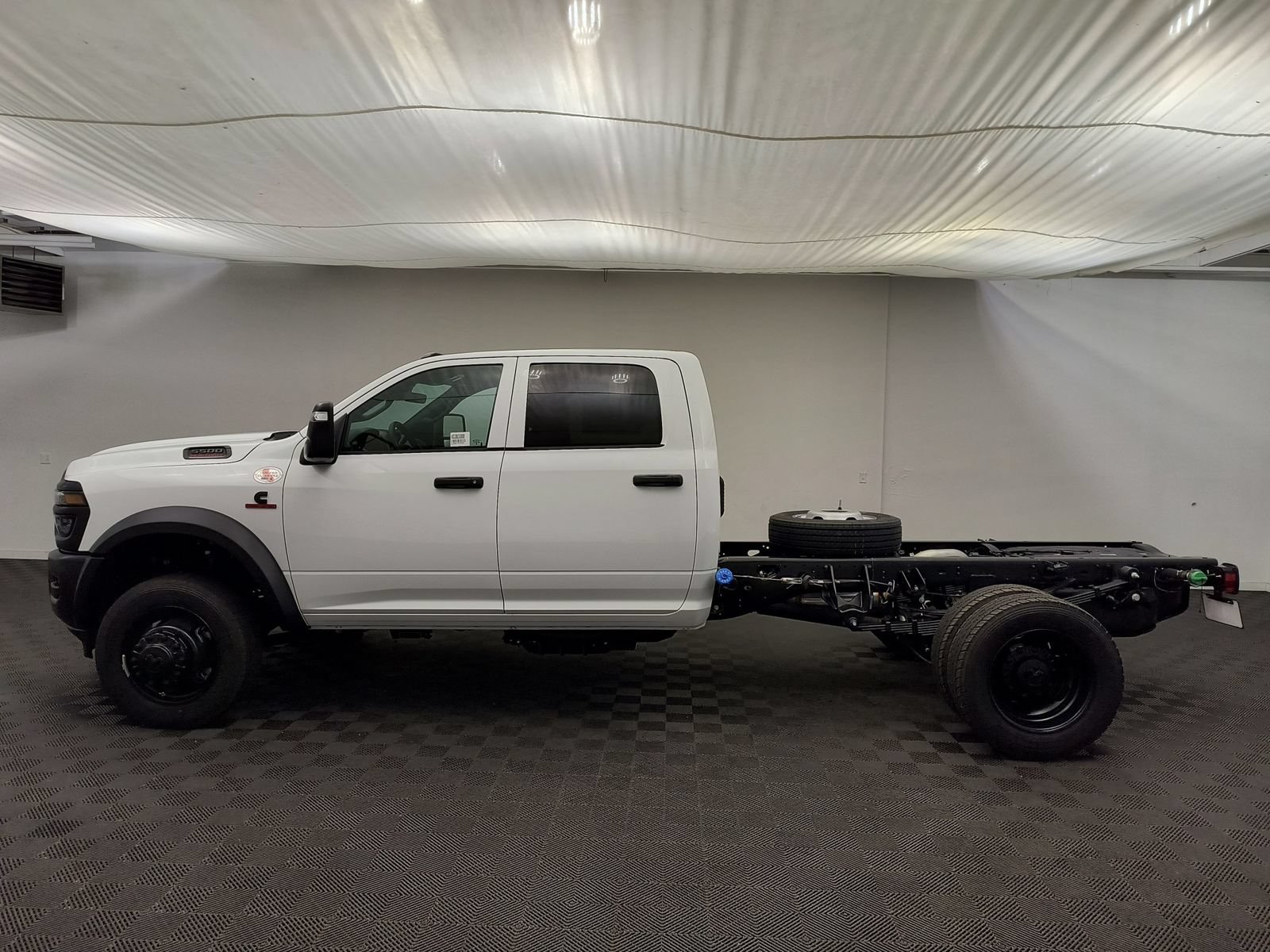 New 2027 RAM 5500 Tradesman AWD/4WD image 2