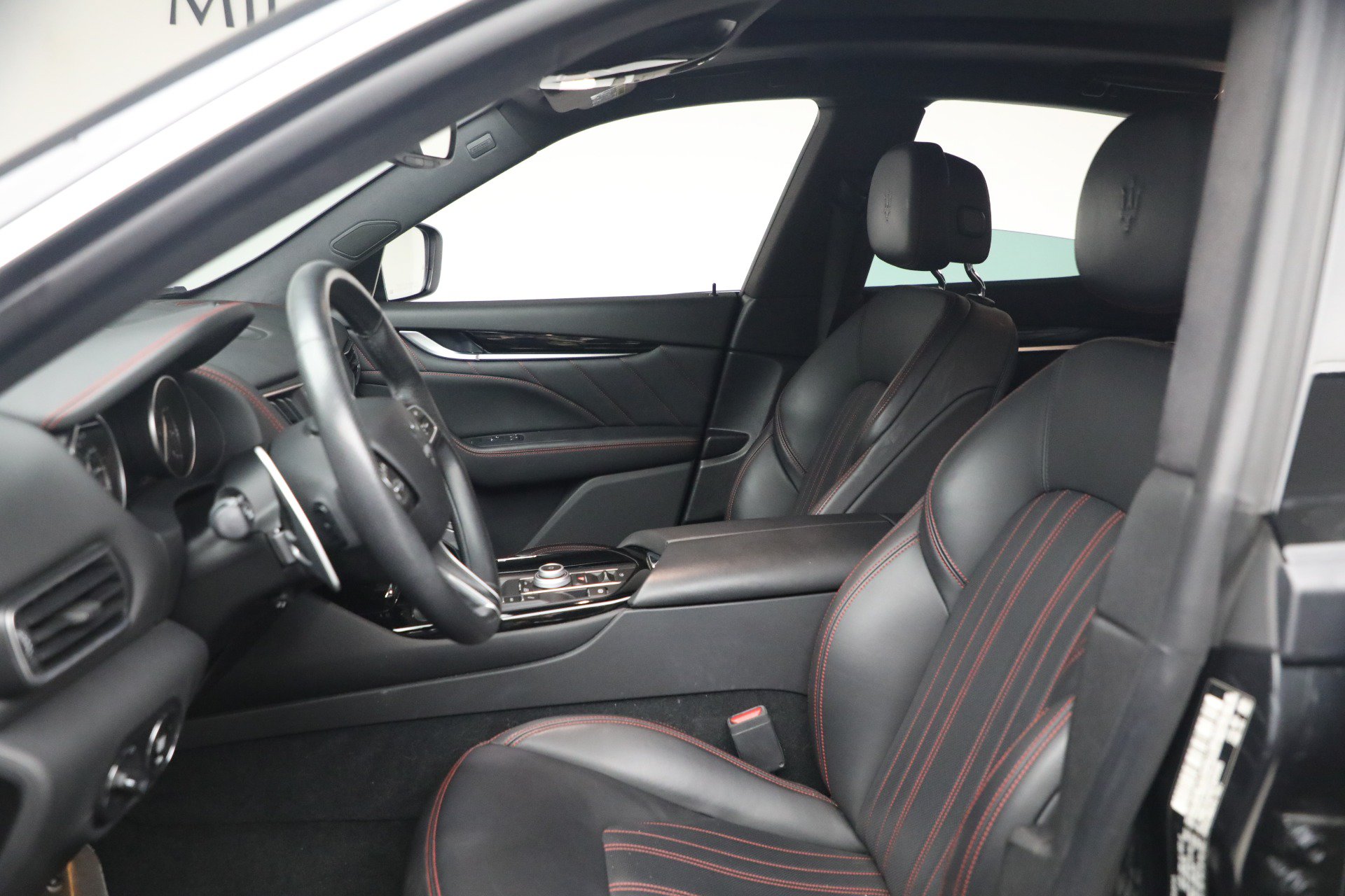 Certified 2023 Maserati Levante GT AWD/4WD image 18