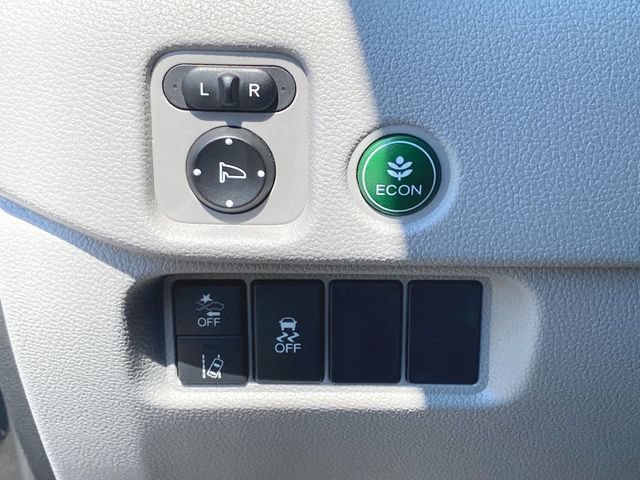 Used 2021 Honda Pilot EX image 17