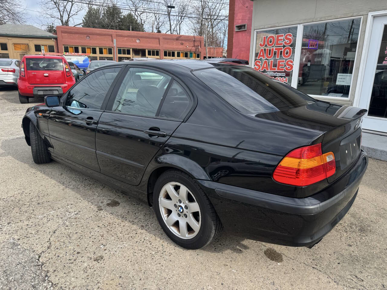 Used 2004 BMW 325i Sedan image 5