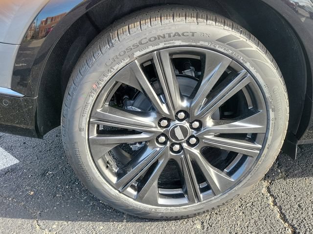 New 2026 Cadillac Optiq Sport 2 w/ LPO, Floor Liner Package AWD/4WD image 7