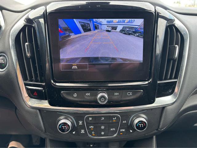 Used 2023 Chevrolet Traverse LT image 23