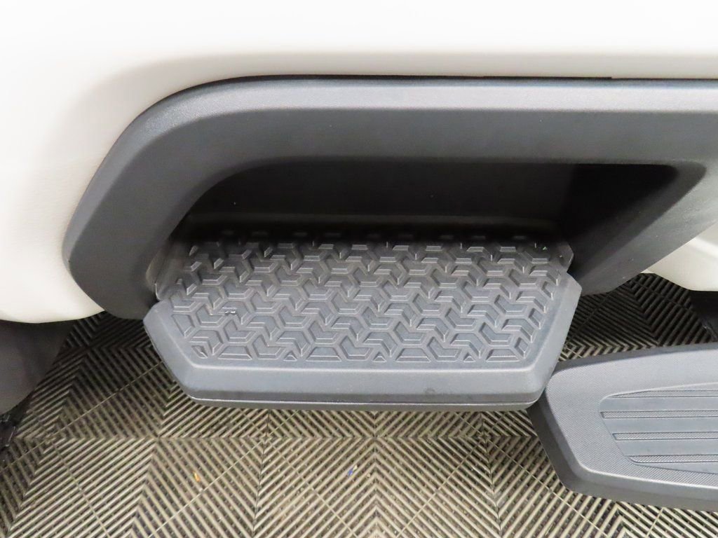 Used 2024 GMC Sierra 2500 SLT w/ SLT Premium Package image 38