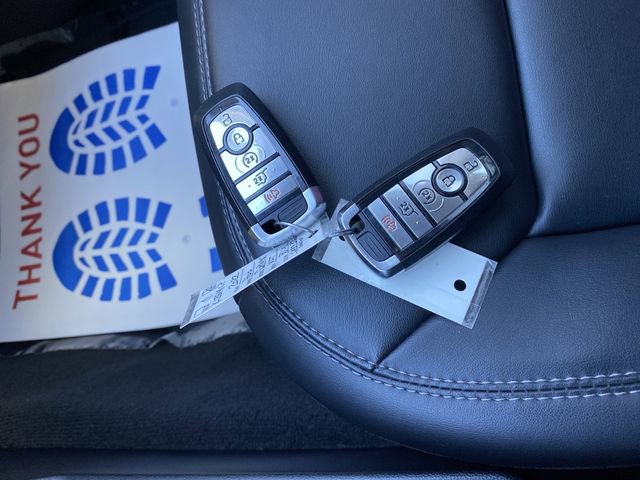 Certified 2022 Ford Explorer XLT w/ Equipment Group 202A image 25