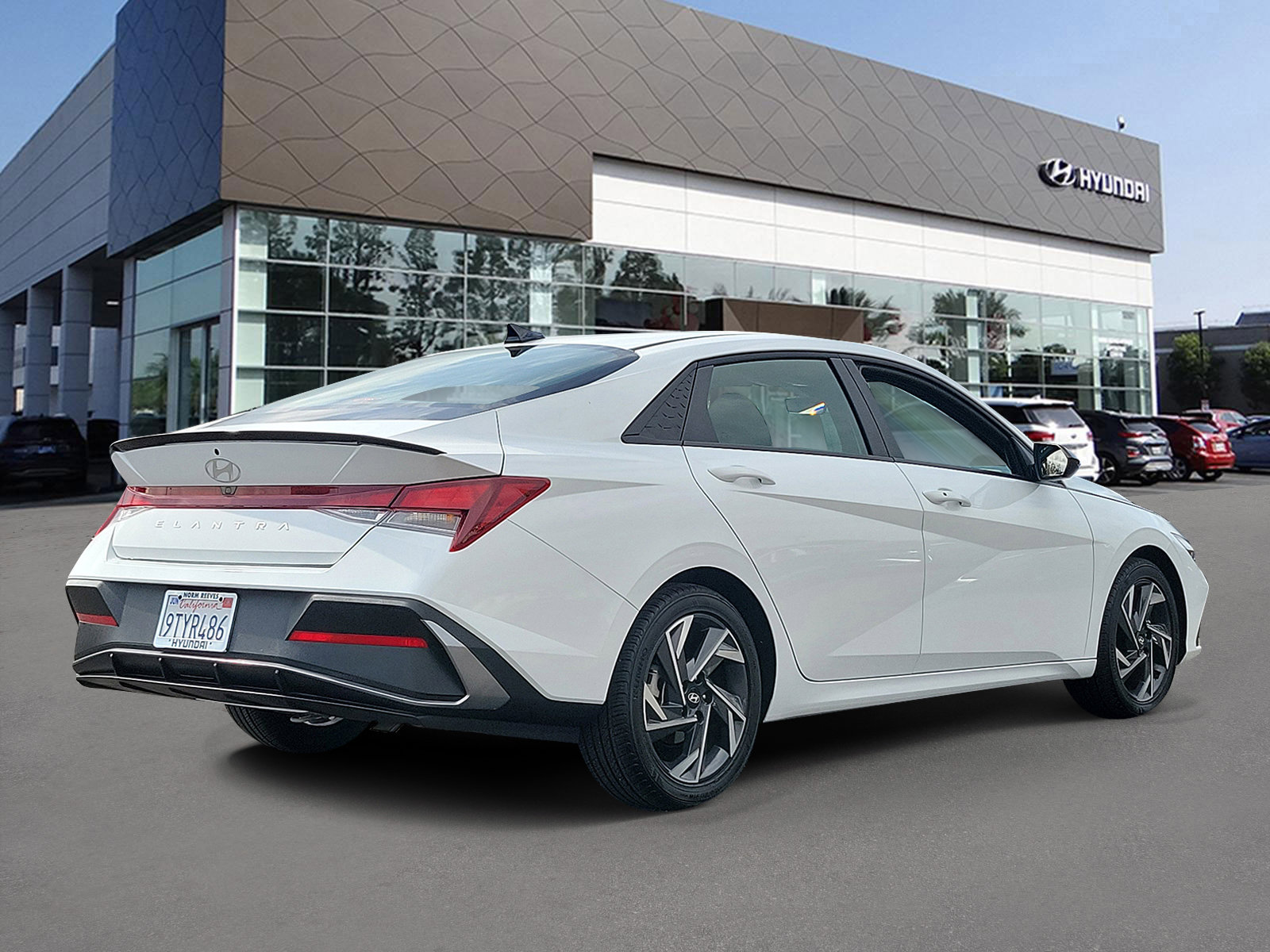 Certified 2025 Hyundai Elantra Sport image 2