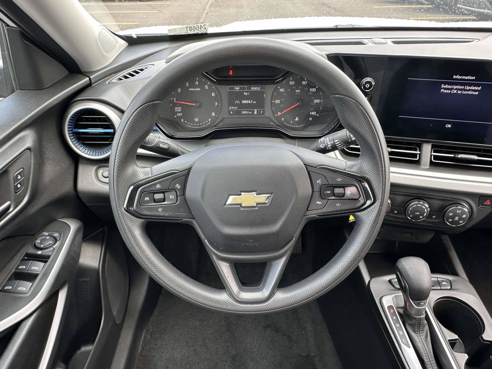 Certified 2024 Chevrolet Trax LS w/ LS Convenience Package FWD image 12