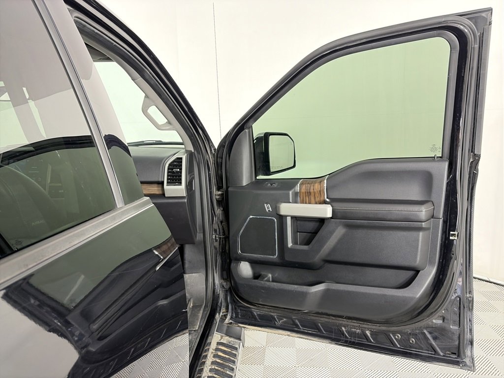 Used 2019 Ford F150 Lariat w/ Equipment Group 502A Luxury image 32