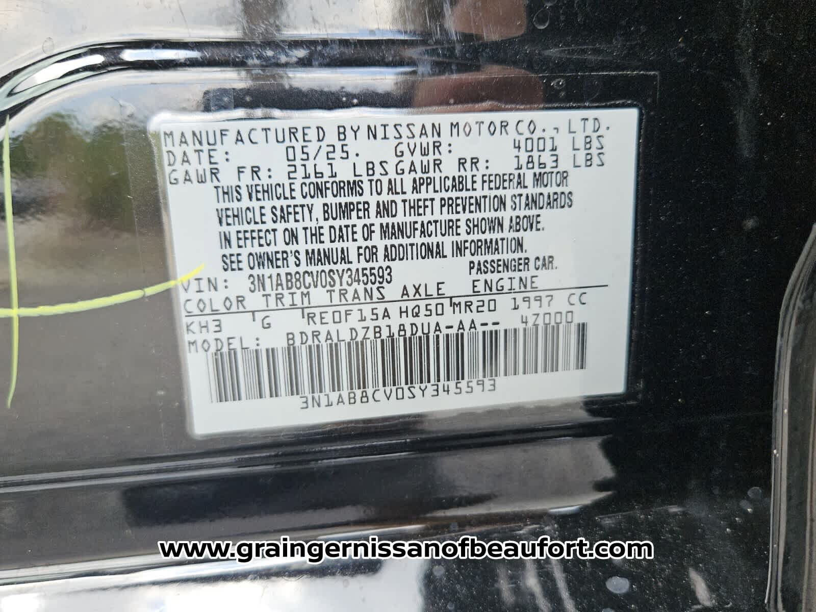 Used 2025 Nissan Sentra SV FWD image 7