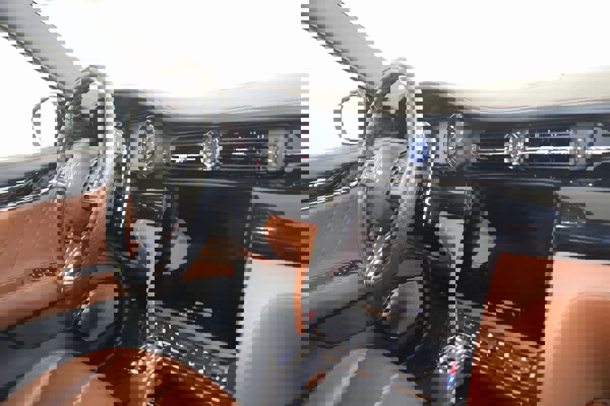 Used 2023 Maserati Quattroporte Modena Q4 image 65