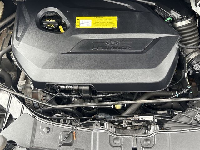 Used 2016 Ford Escape SE w/ SE Leather Comfort Package image 27