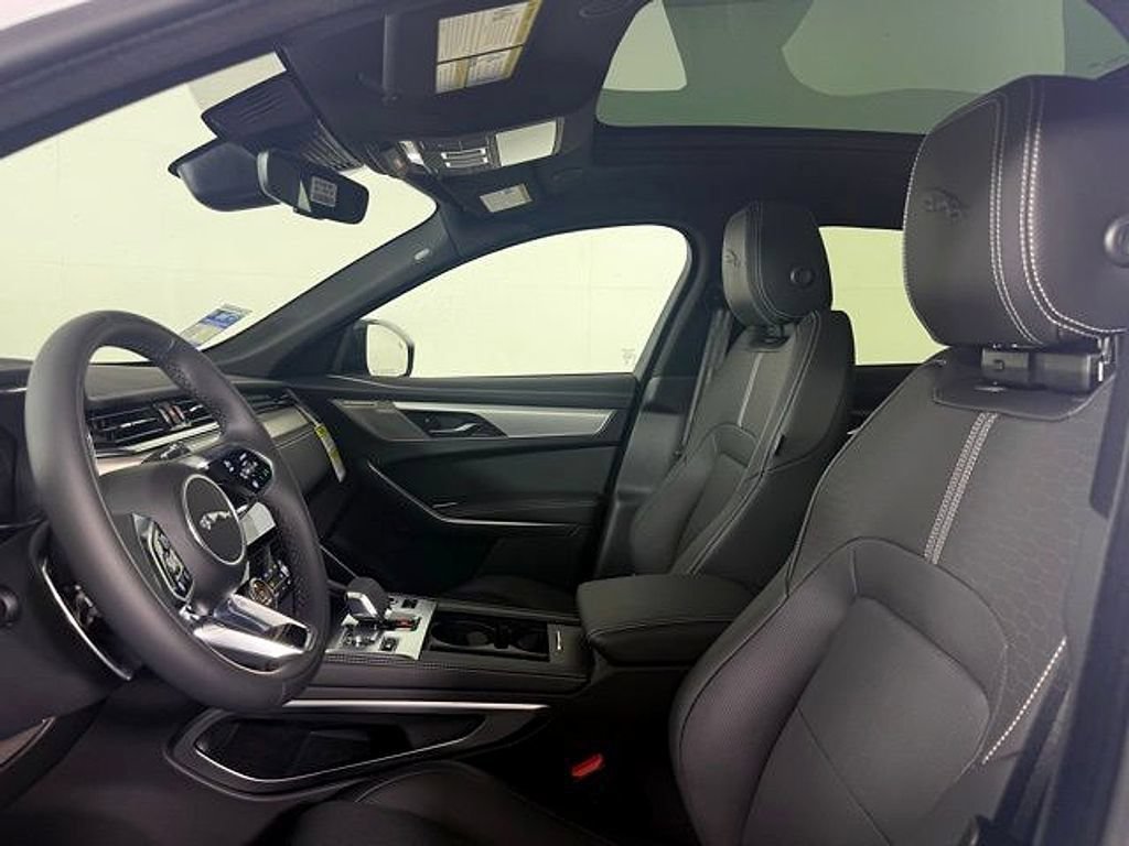 New 2026 Jaguar F-PACE R-Dynamic S AWD/4WD image 5