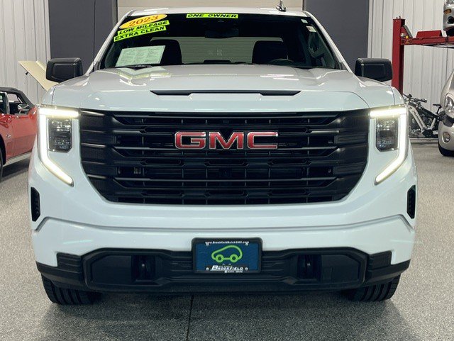 Certified 2023 GMC Sierra 1500 Pro w/ Graphite Edition AWD/4WD image 8
