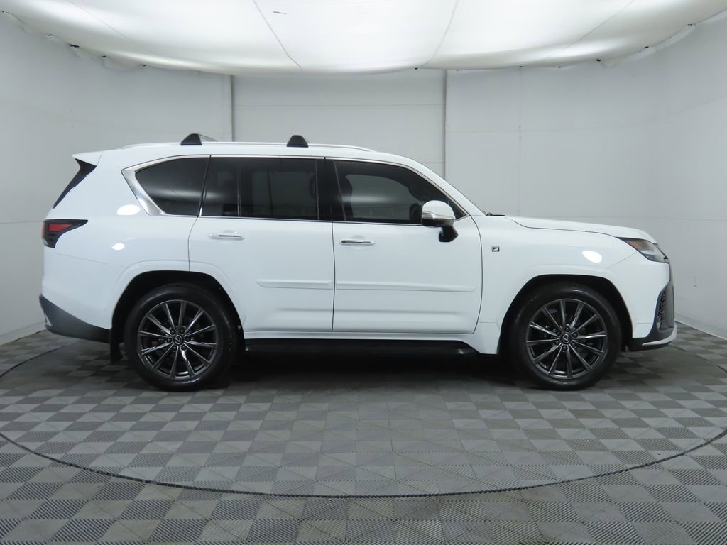 Certified 2024 Lexus LX 600 F Sport image 4