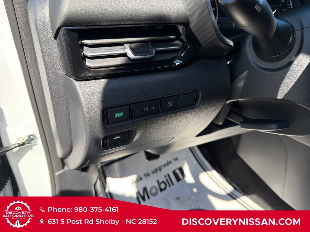 Certified 2025 Nissan Sentra SR w/ Midnight Edition FWD image 14