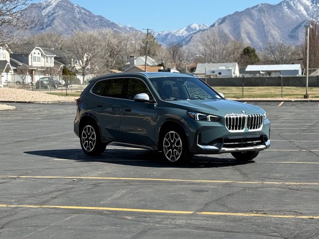 Used 2023 BMW X1 xDrive28i w/ Convenience Package image 3