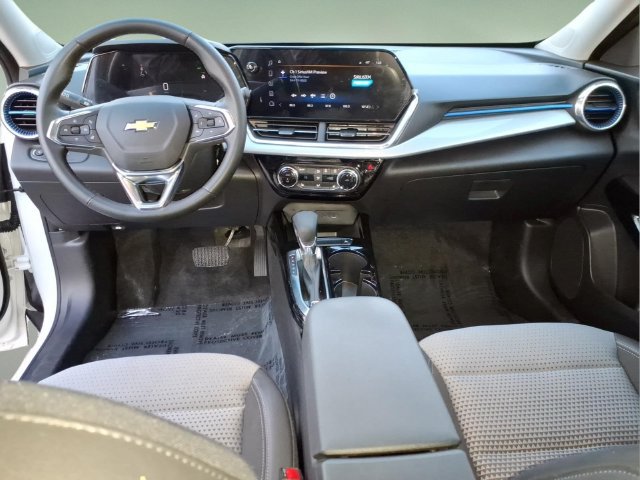 Used 2025 Chevrolet Trax LT w/ Driver Confidence Package FWD image 13