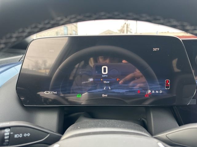 New 2026 Chevrolet Equinox EV LT image 20