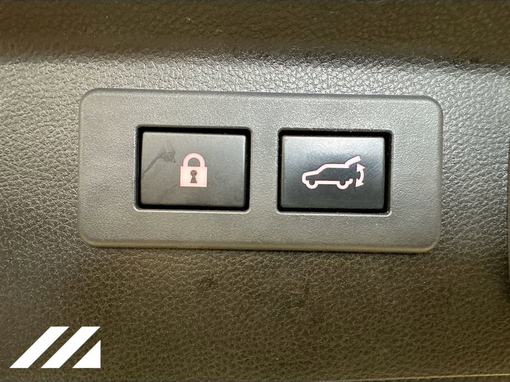 Used 2020 Subaru Forester Limited w/ Popular Package #3 image 31