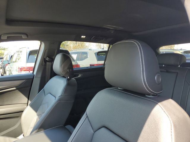 New 2026 Volkswagen Atlas Cross Sport SE FWD image 16