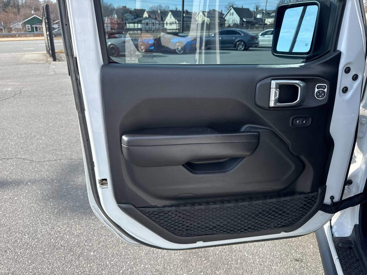 Used 2020 Jeep Gladiator Rubicon w/ Cold Weather Group image 22