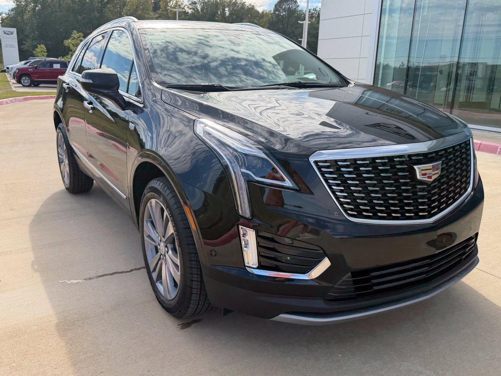 New 2026 Cadillac XT5 Premium Luxury w/ LPO, Floor Liner Package FWD image 9