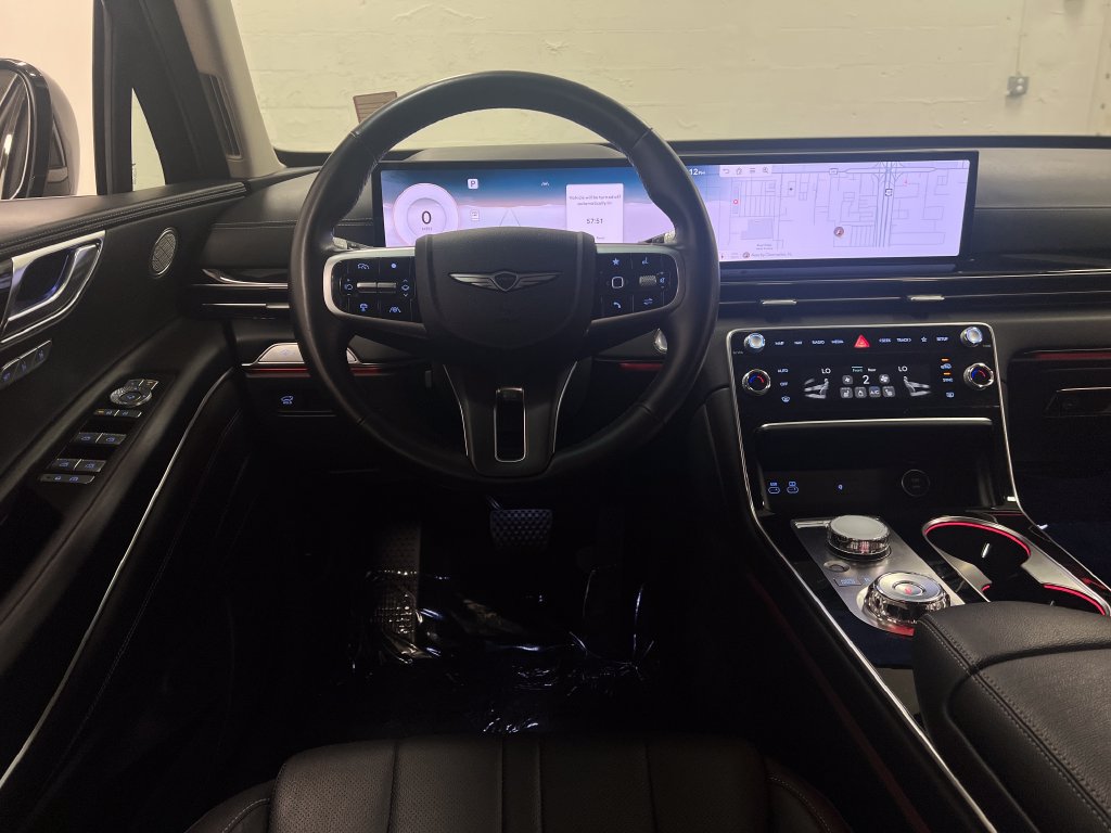 Used 2025 Genesis GV80 2.5T Standard AWD/4WD image 14