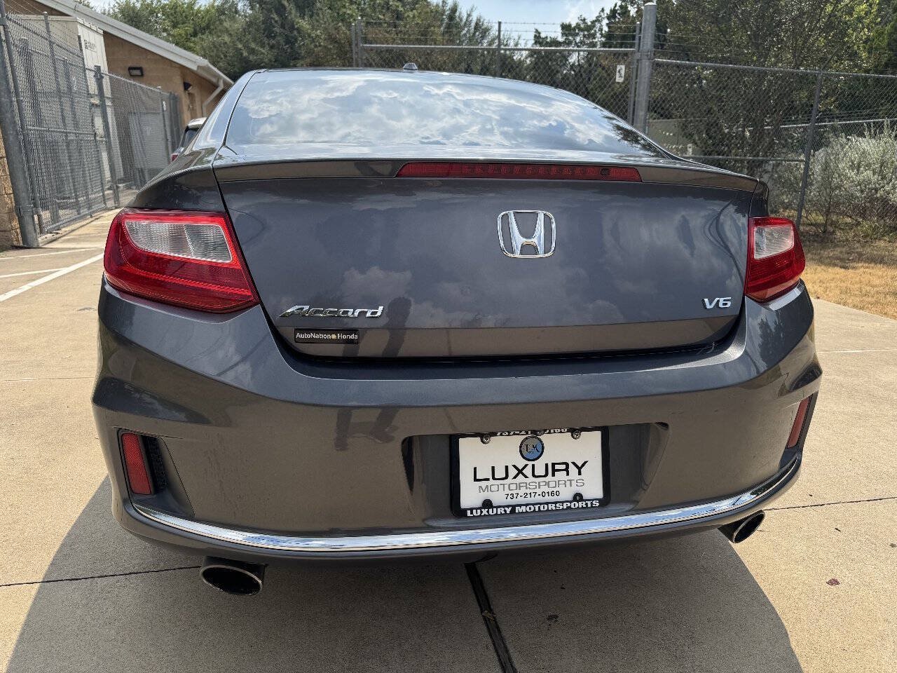 Used 2015 Honda Accord EX-L image 11