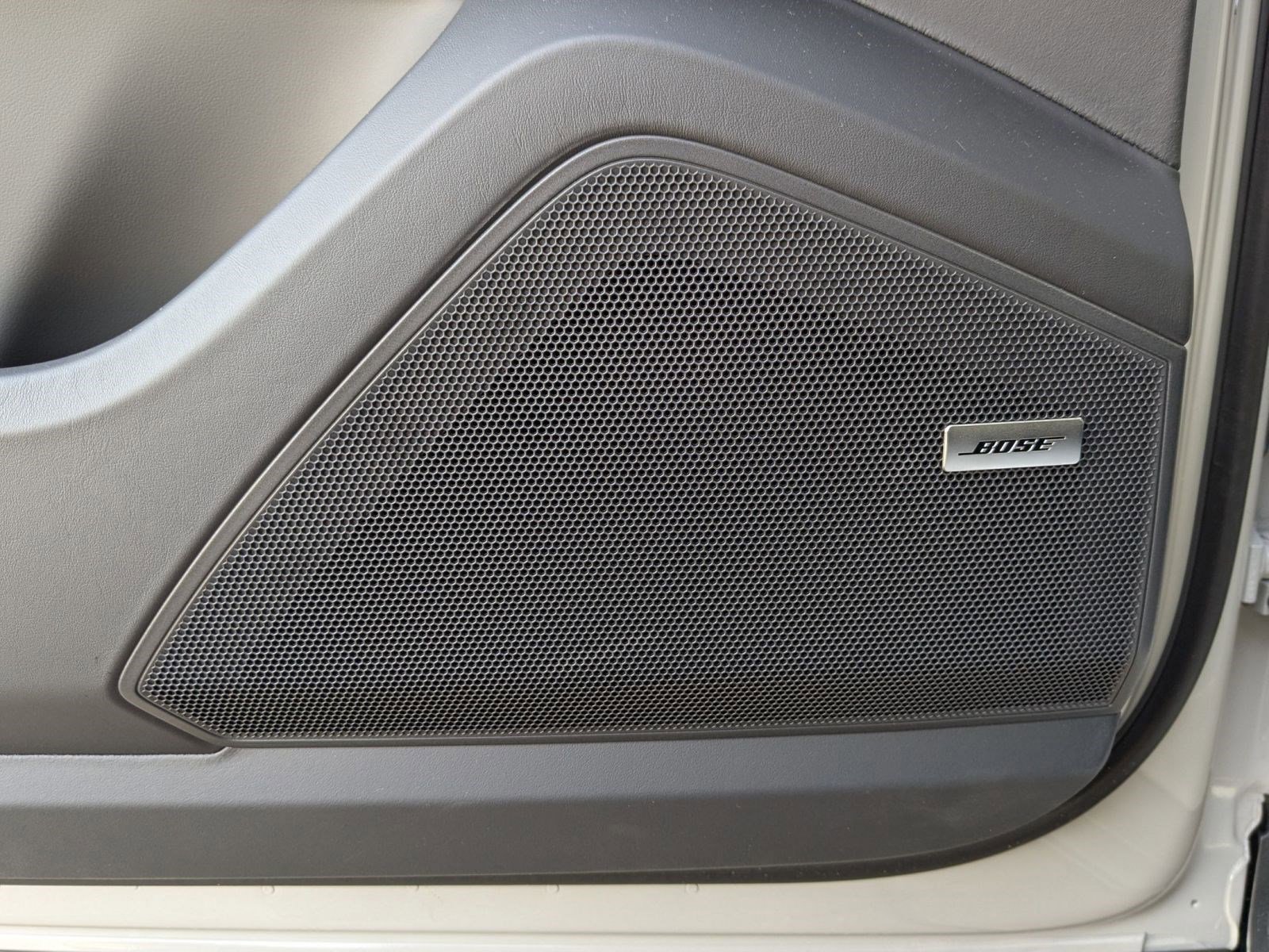 New 2026 Porsche Cayenne E-Hybrid image 14