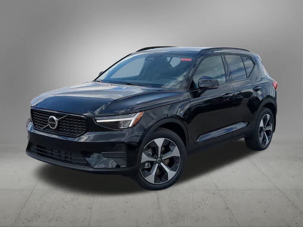 New 2026 Volvo XC40 B5 Core w/ Protection Package Premier