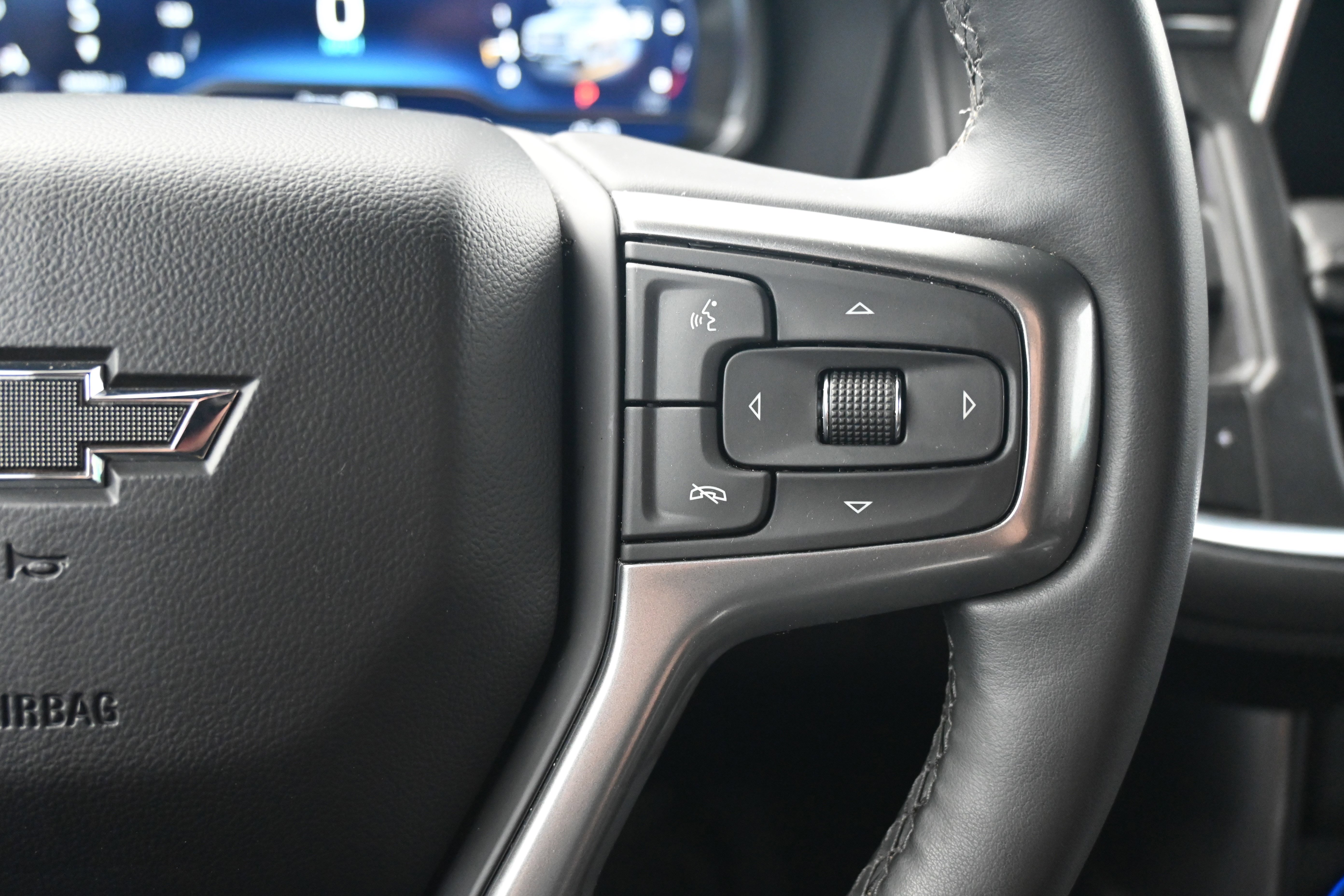 Used 2024 Chevrolet Tahoe Z71 w/ Luxury Package AWD/4WD image 19