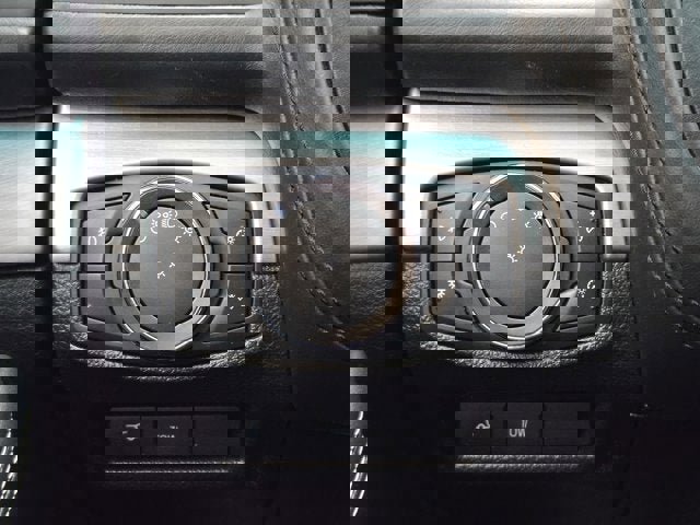 Used 2017 Ford Explorer Platinum image 23