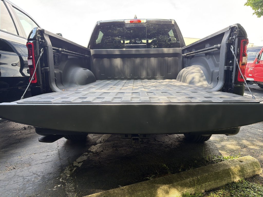 Used 2025 RAM 1500 Tradesman w/ Night Edition AWD/4WD image 9