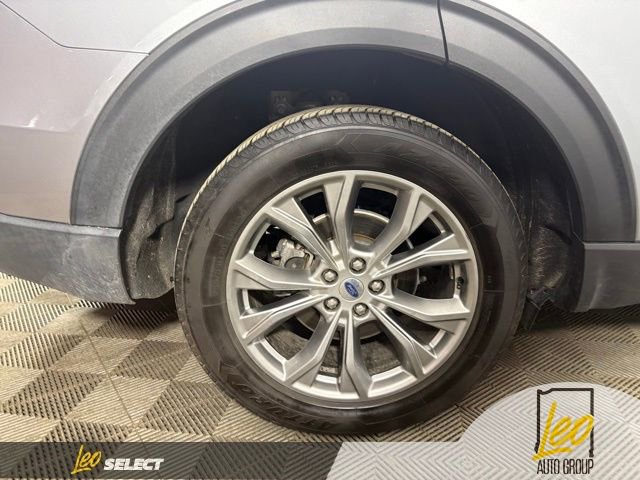 Used 2022 Ford Explorer Limited w/ Equipment Group 301A image 32