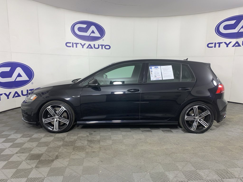Used 2016 Volkswagen Golf R 4-Door image 6