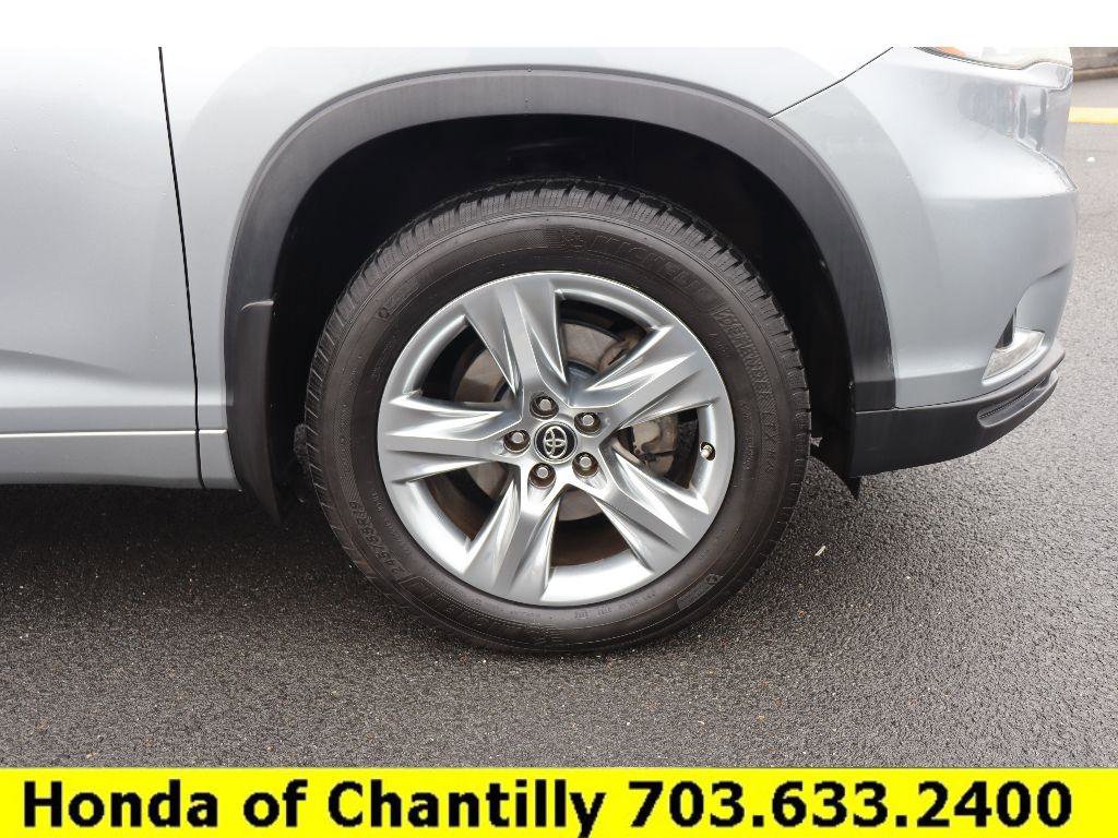 Used 2016 Toyota Highlander Limited image 37