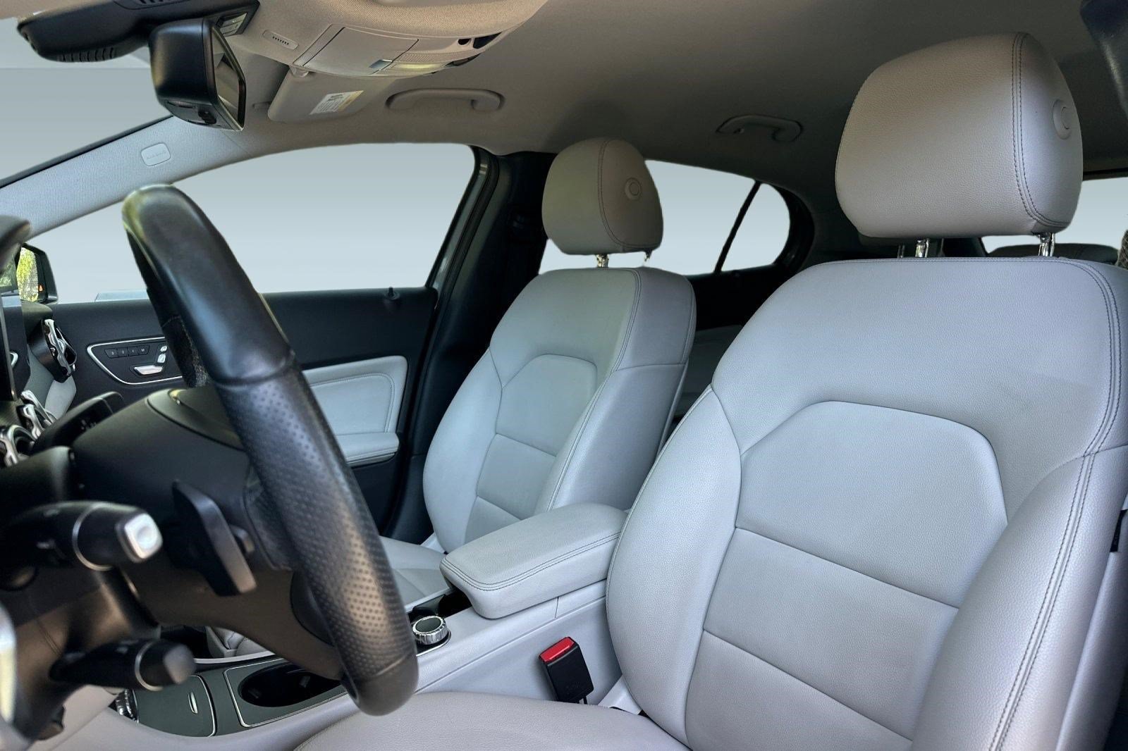 Certified 2020 Mercedes-Benz GLA 250 4MATIC image 27