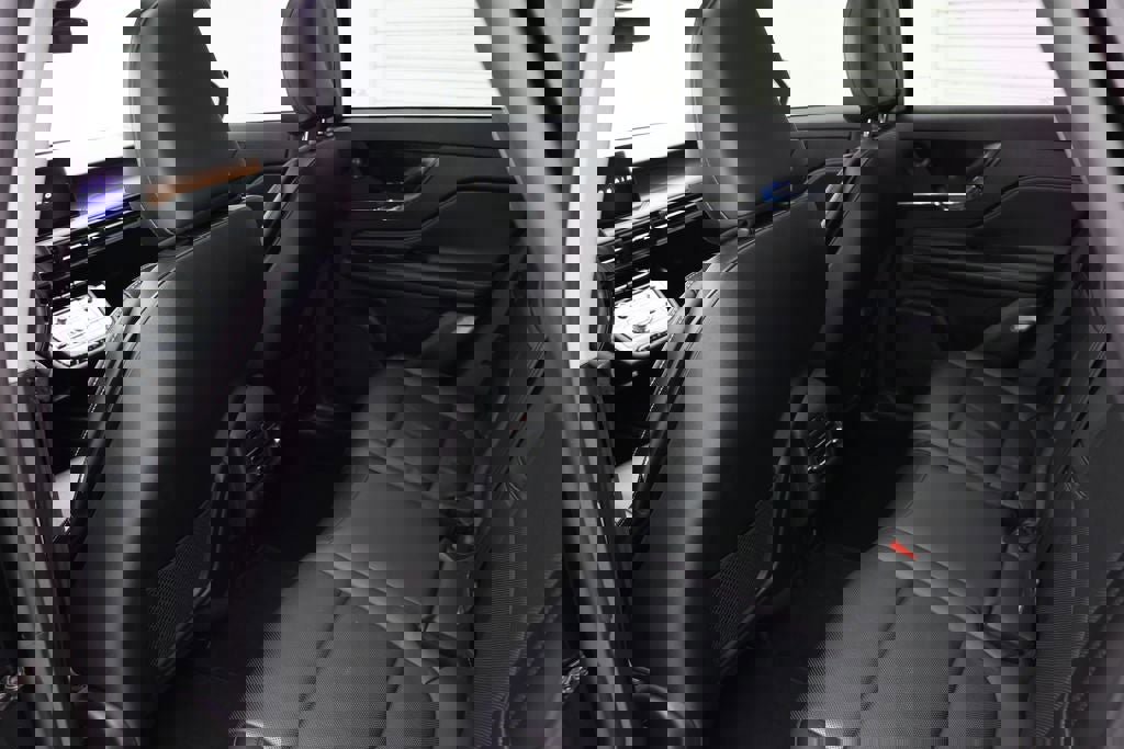 Used 2022 Lincoln Corsair Reserve w/ Sport Package image 11