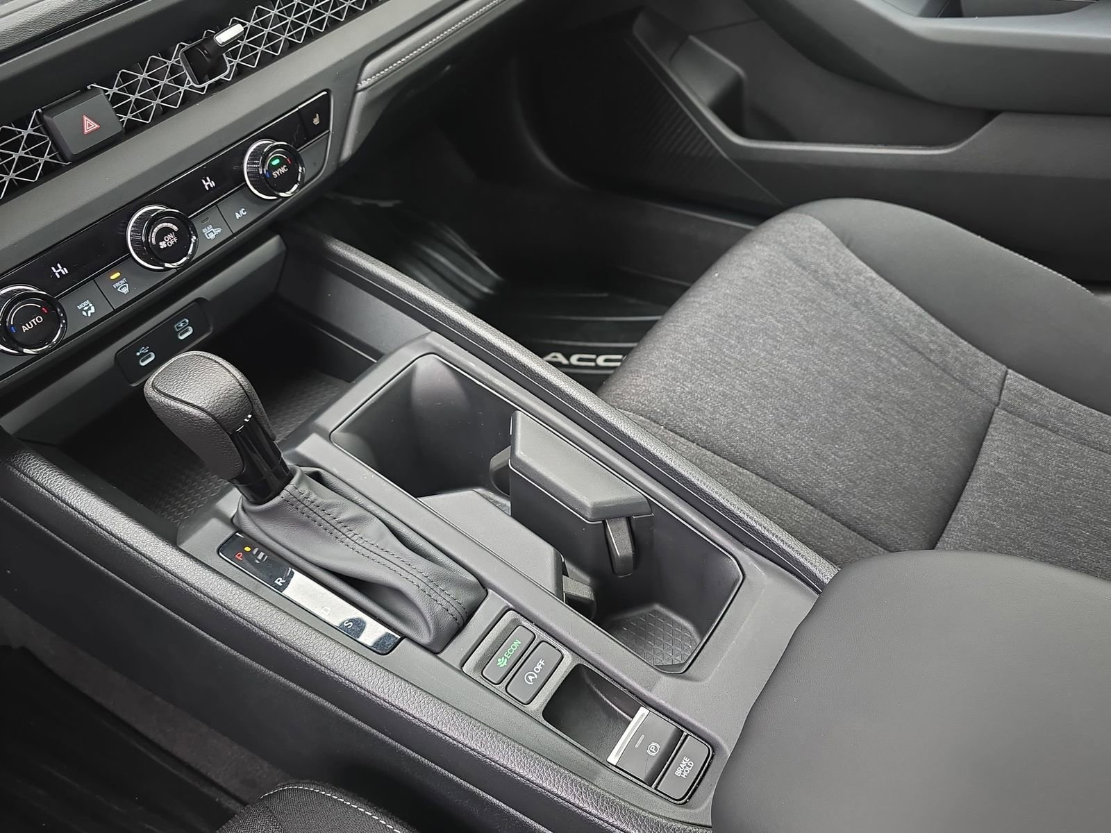 Used 2025 Honda Accord SE image 26