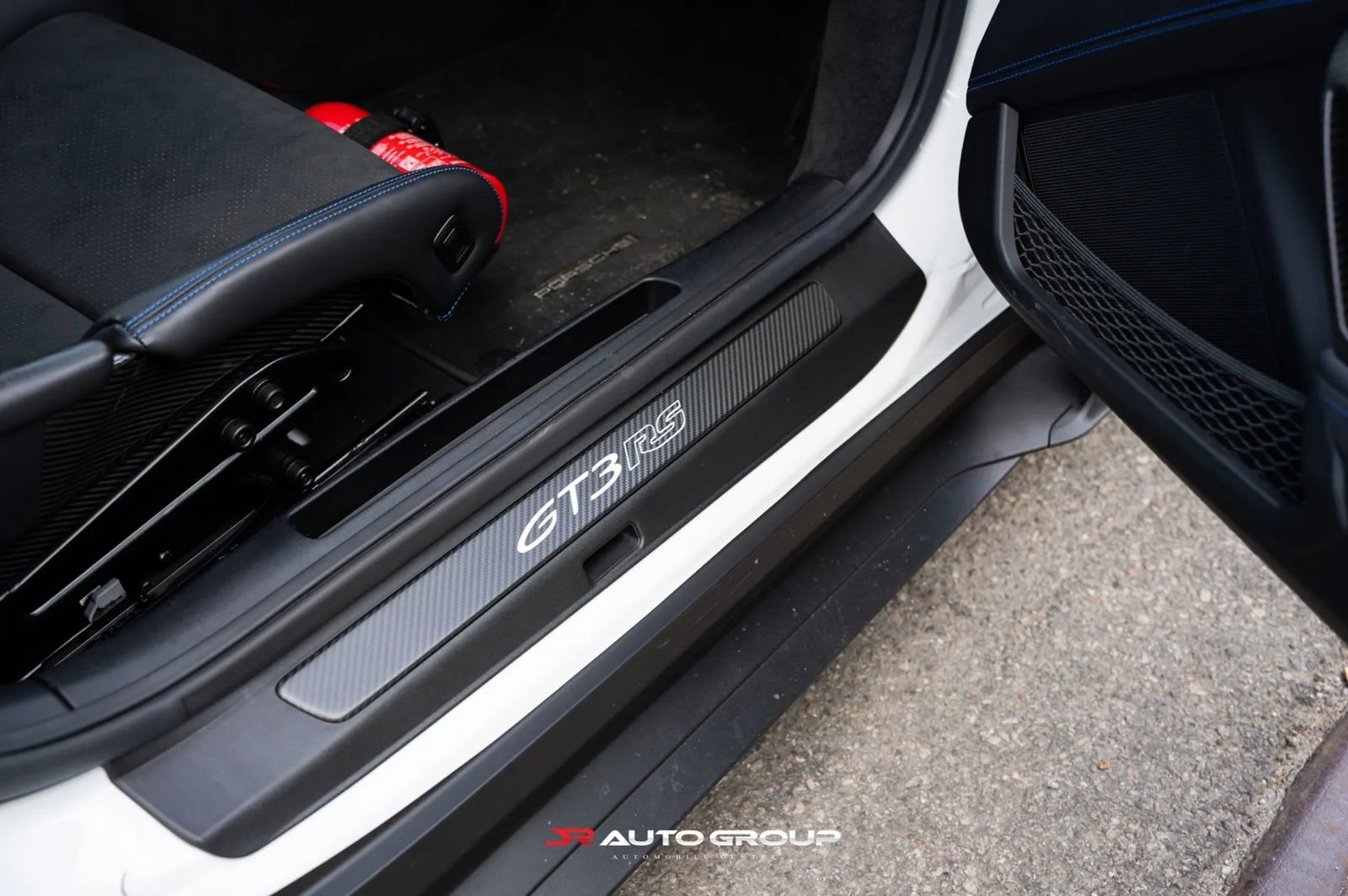 Used 2024 Porsche 911 GT3 RS RWD image 32