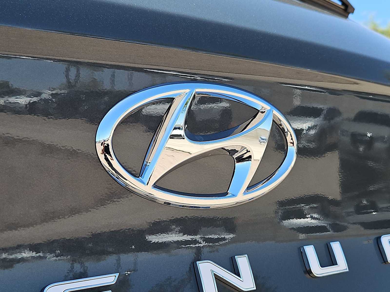 Certified 2026 Hyundai Venue SEL FWD image 11