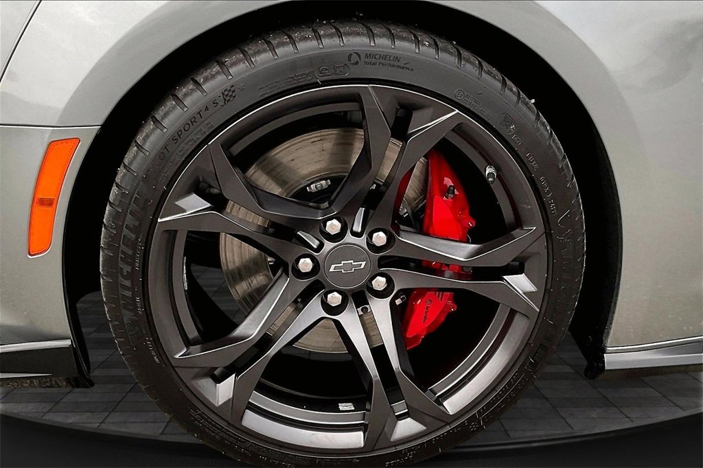 Used 2023 Chevrolet Camaro SS image 9
